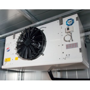 LETALIŠČE DOHA, Katar - izolirna komora za testiranje