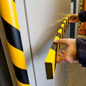 Površinska zaščita, tip D, samolepilna, dolžina 5 m