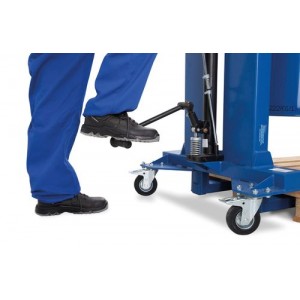 Servo dvigalo sodov, objemka sodov, sodi 200 do 220 l, šasija široka, višina dviga 0-520 mm